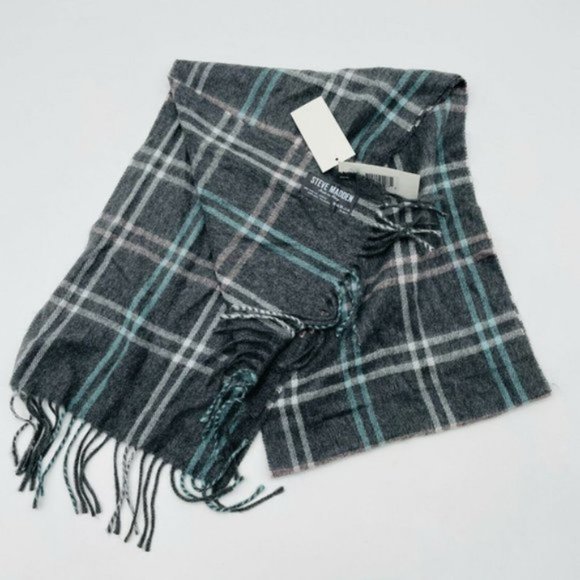 Steve Madden Mid Weight Cozy Plaid Muffler Scarf - Picture 3 of 7